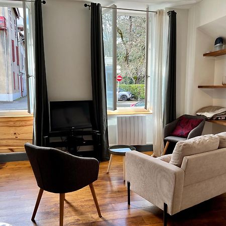 Joli Appartement En Centre Ville Баньер-де-Бигор Экстерьер фото
