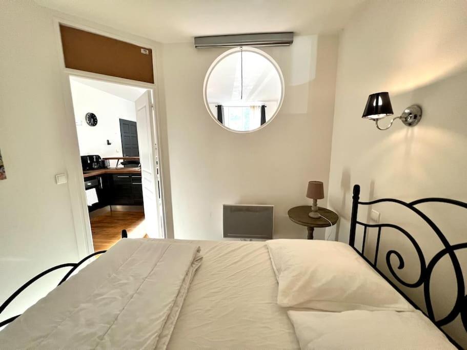 Joli Appartement En Centre Ville Баньер-де-Бигор Экстерьер фото